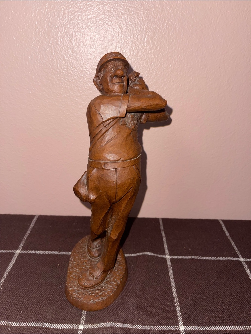 1993 Wetherbee Golfer Statue Wooden Hand-Carved Figurine, Red Hill Mfg Vintage